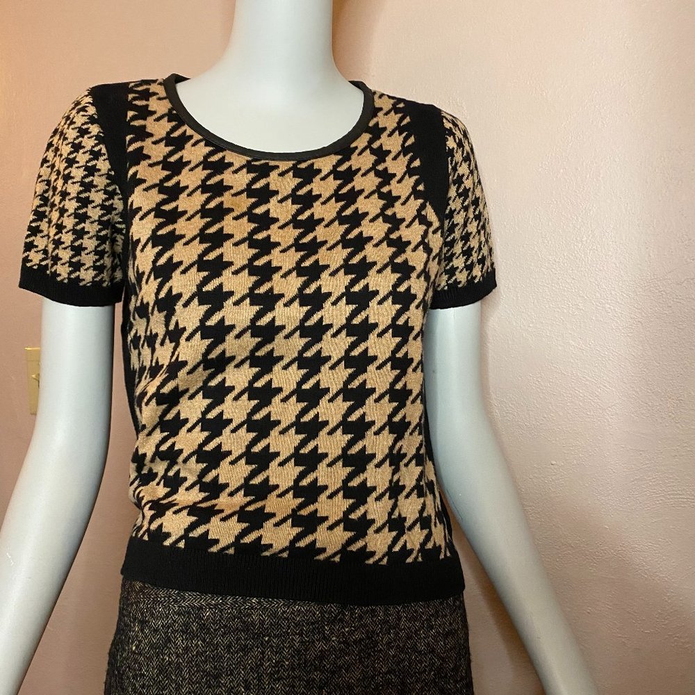 HOUNDSTOOTH HONEY SWEATER  Worthington label sz PM